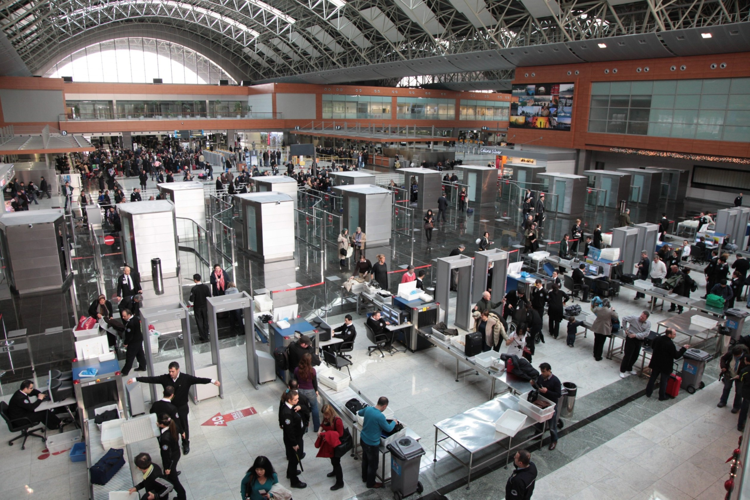 Sabiha Gökçen, Fast Track hizmetini satışa sundu