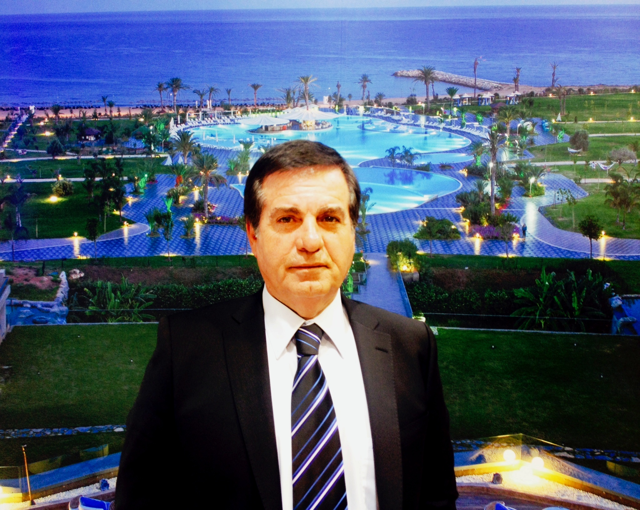   KKTC’deki oteller et almak için bile sıkıntı yaşıyorlar