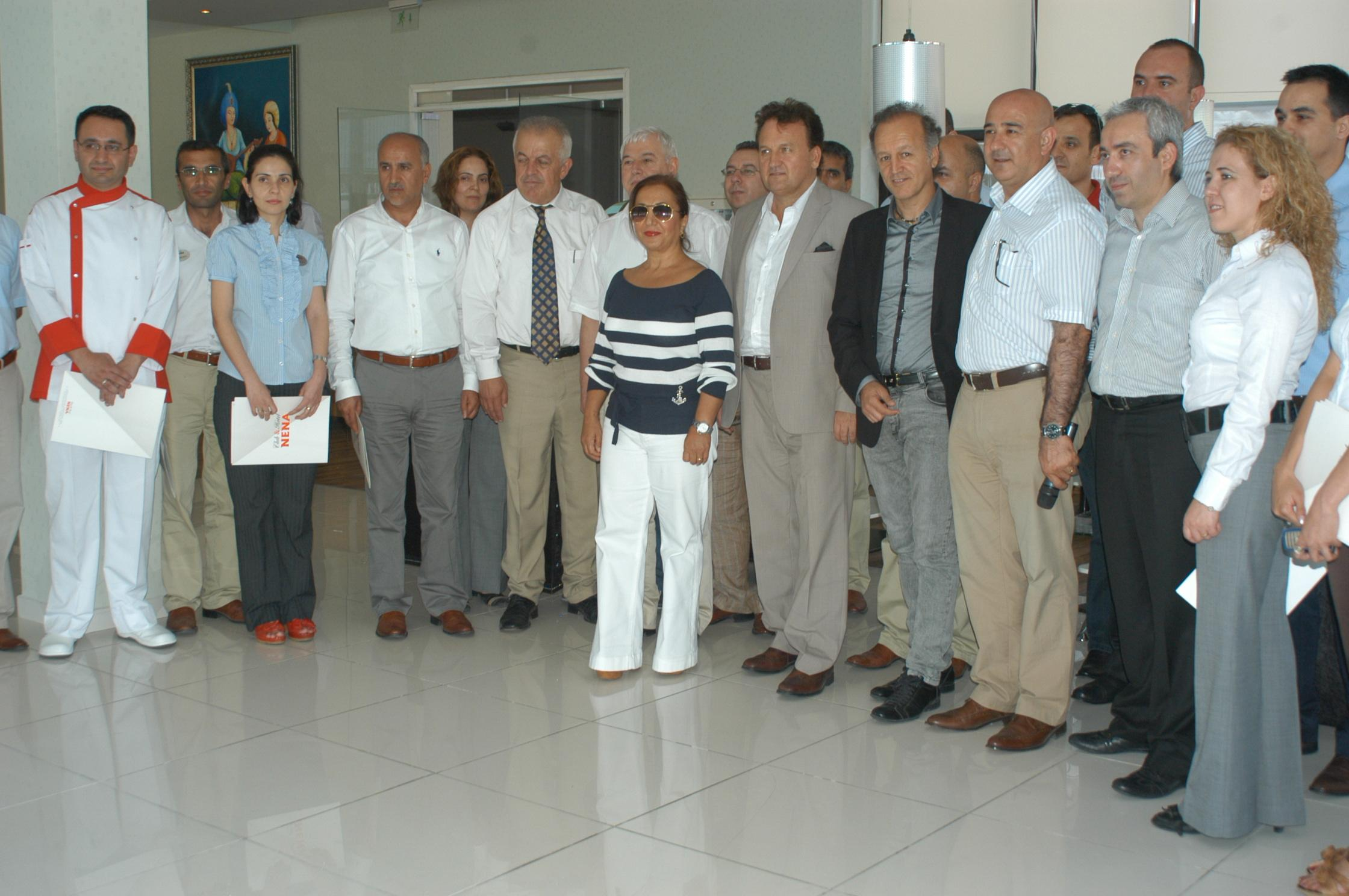  Club Hotel NeNa çalışanlarına eğitim sertifikası 