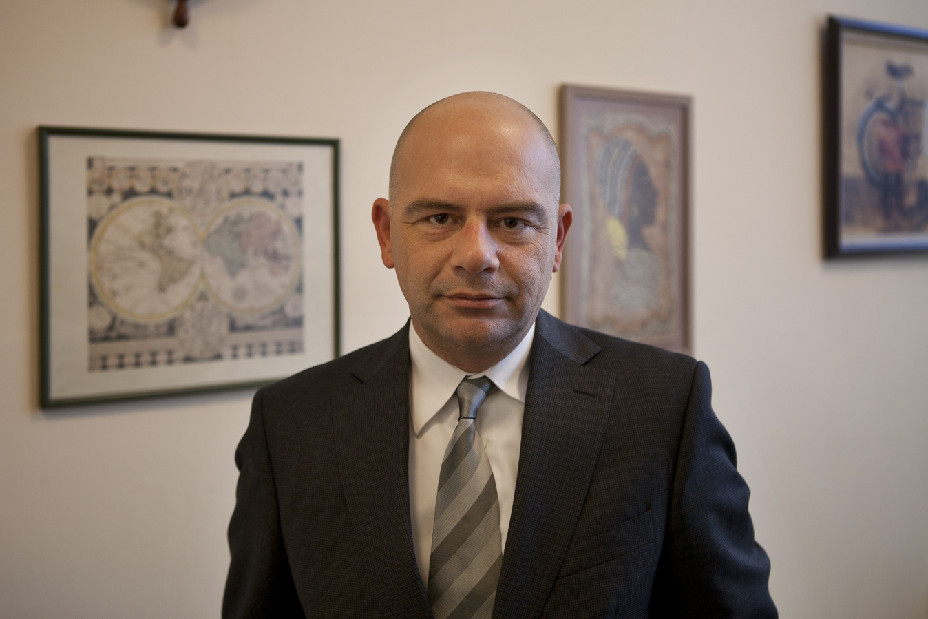 Prof. Dr. Argun Karacabey, turizm ve işletme yazılarıyla Turizm Güncel'de 