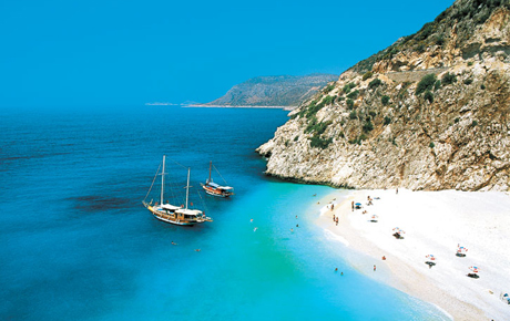 Oteller doldu, Antalya'da yer kalmadı