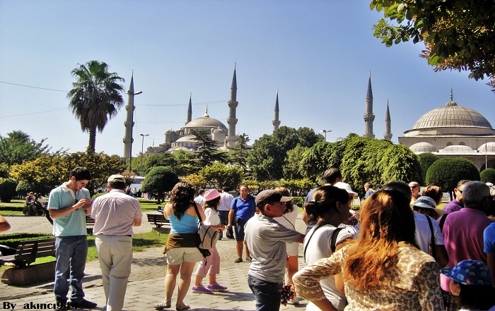 Komisyon usulü turizm küçük esnafın canını yakıyor