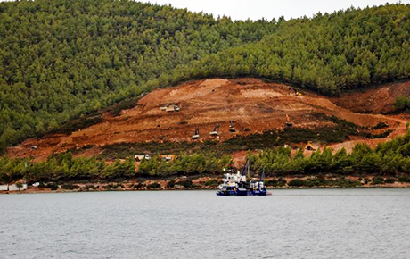 Güvercinlik Koyu'nda yeni otel inşaatına başlandı