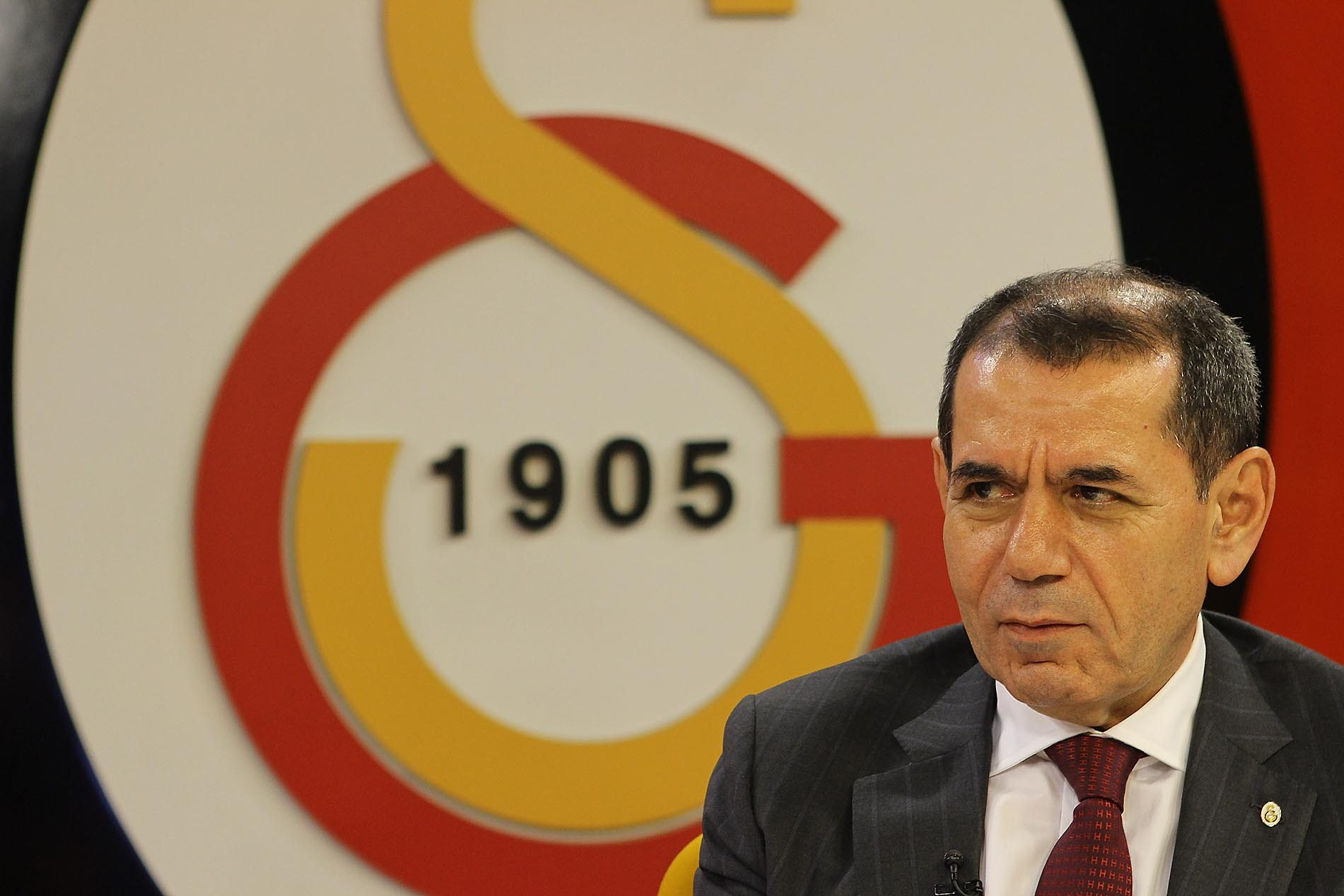 Dursun Özbek: GS oteli için 16 ay süreye ihtiyacımız var