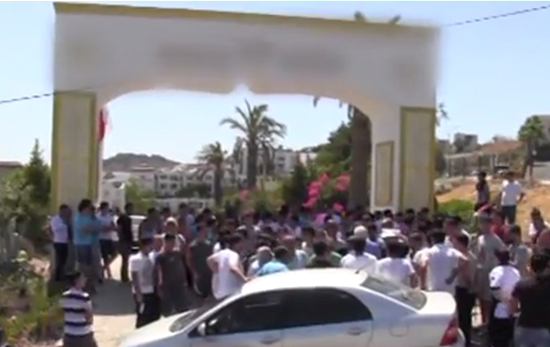 Muhafazakar otel battı, işletmeci kayıp, çalışanlar direniş başlattı