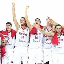 12 dev adamla 500 milyon dolarlık tanıtım yaptık
