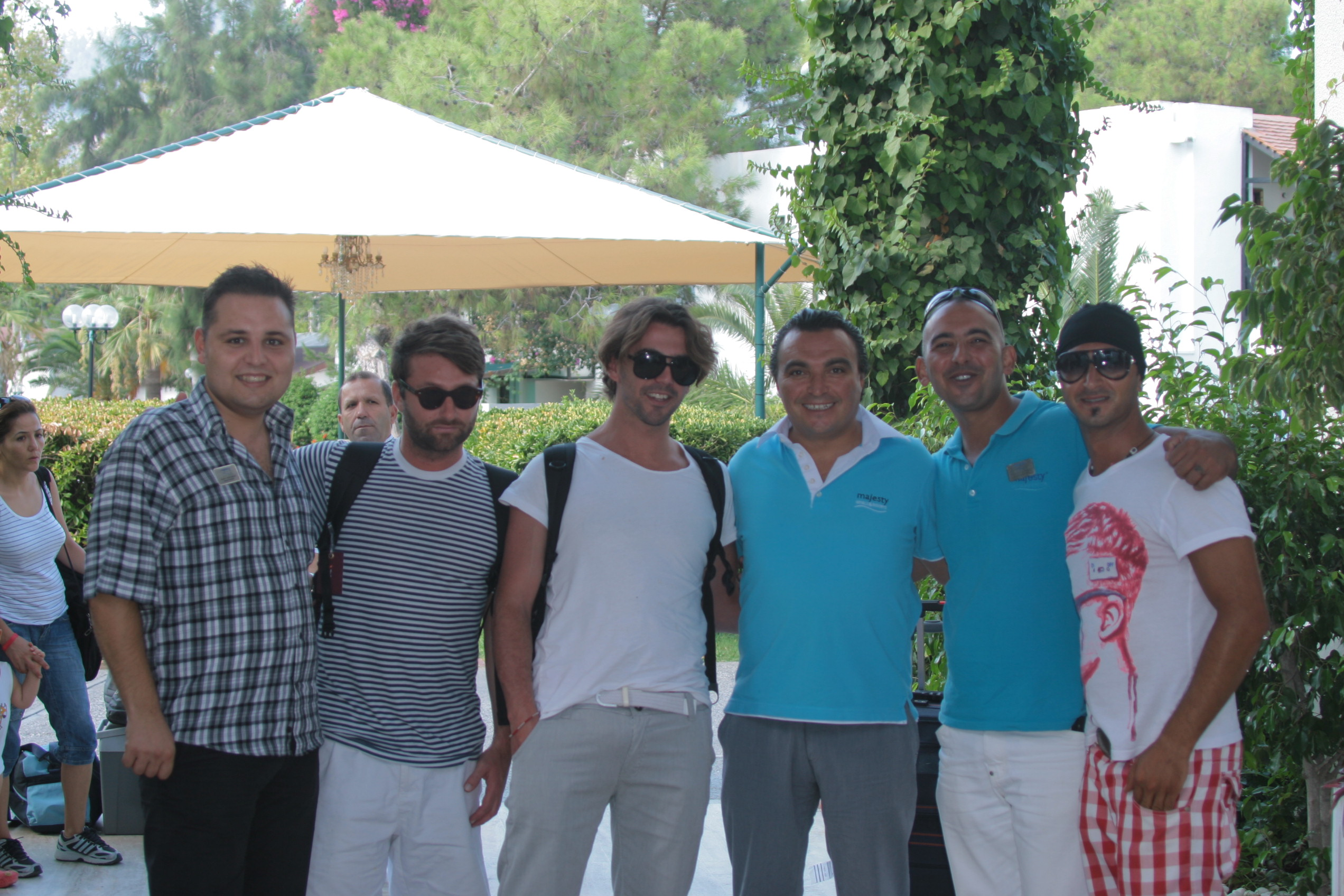 Dünyaca ünlü  Yolanda Be Cool  Majesty Club Kemer Beach’te  sahne aldı