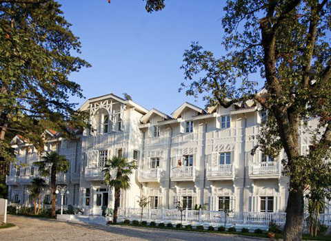 Murat Bardakçı yazıyor: Otel değil, CIA merkezi mübarek! 
