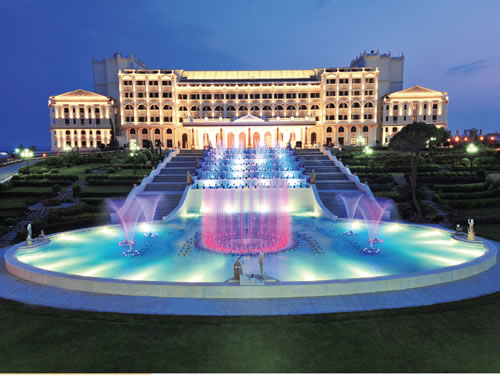 Mardan Palace Hotel yeniden aydınlandı