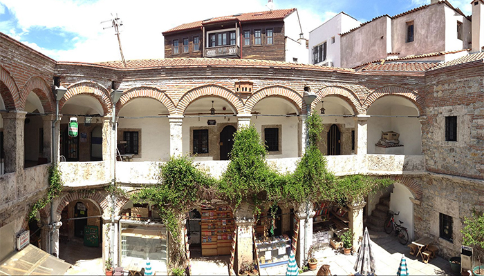 215 yıllık tarihi han otel yapılmak isteniyor, esnaf tepkili