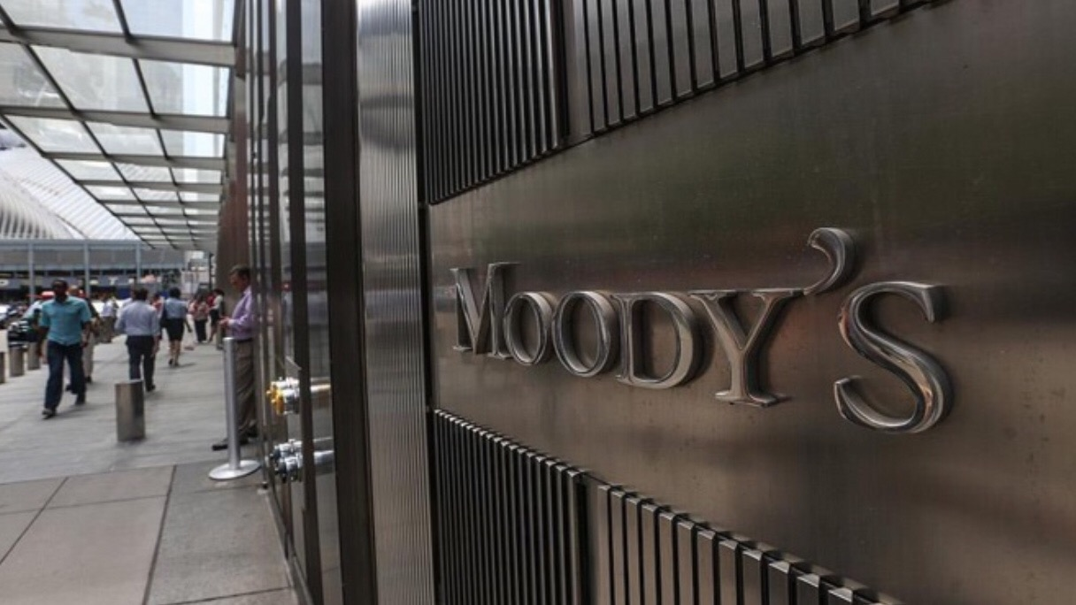 Moody’s Türkiye’nin kredi notunu düşürdü