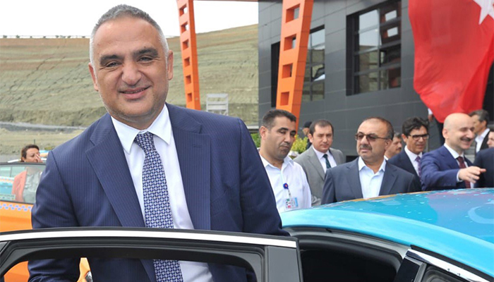 Bakanlık, ‘kültürlü ve turizm dostu taksici’ yetiştirecek