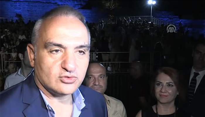 Bakan Ersoy: Oteller doldu, 9 gün tatile gerek kalmadı