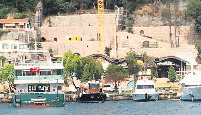 'Divan Oteli inşaatı, kurul kararına rağmen devam ediyor' iddiası