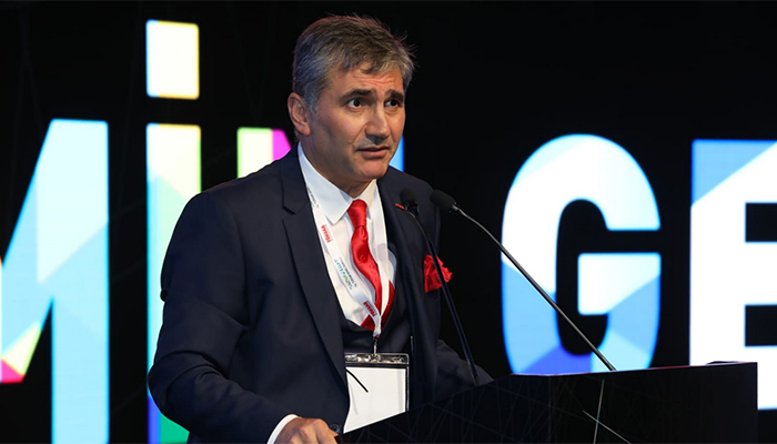Emin Çakmak’tan Bakan Ersoy’a: Bizim değil onun suçu