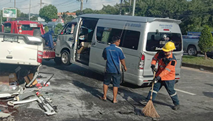 Tayland'da tur midibüsü kazası, 5 Türk yaralı