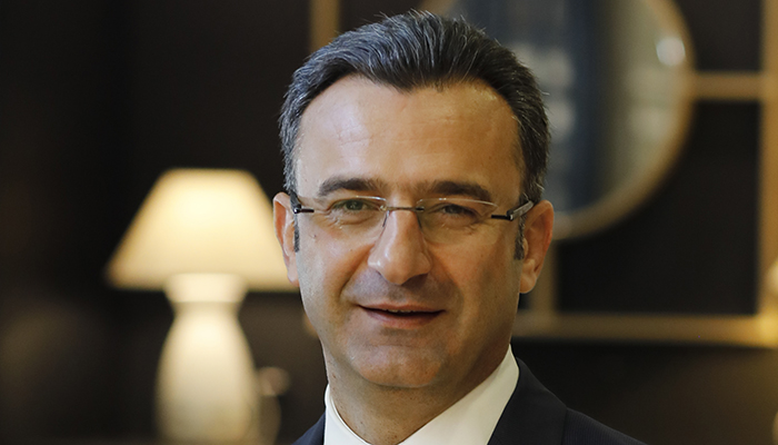 İki otelin müdürlüğünü yapacak, aynı zamanda iş geliştirecek