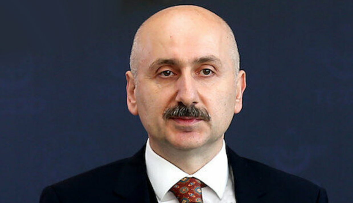 Ulaştırma Bakanından yurt dışı uçuşlarına ilişkin yeni tarihler