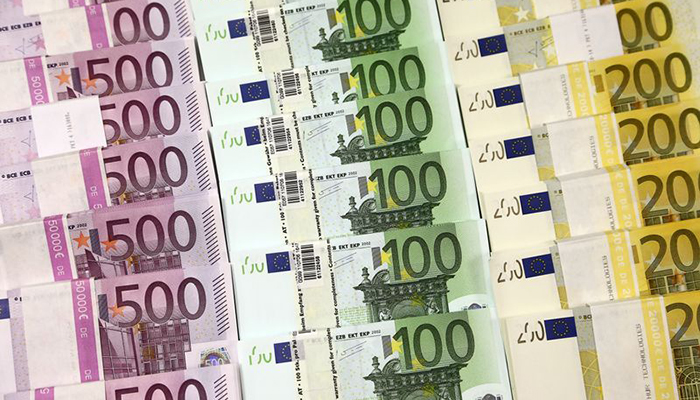 Bulgaristan ve Hırvatistan euroya geçmek için ilk adımı attı