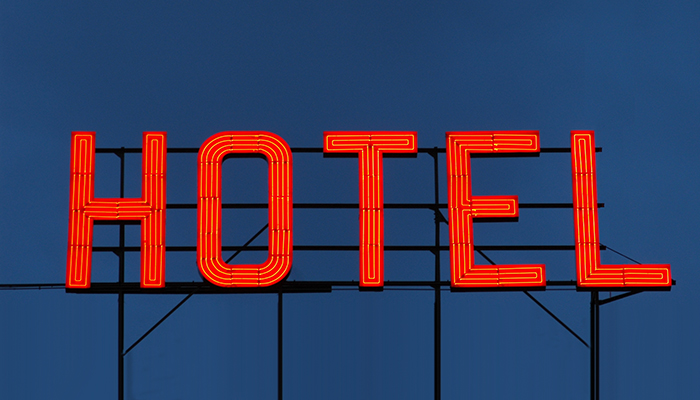 Otel, AVM, şirket ve hastanelerde İngilizce isimler ayıklanacak