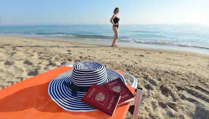 Türkiye'nin açılması da yetmediı: Rus turizmine korona darbesi