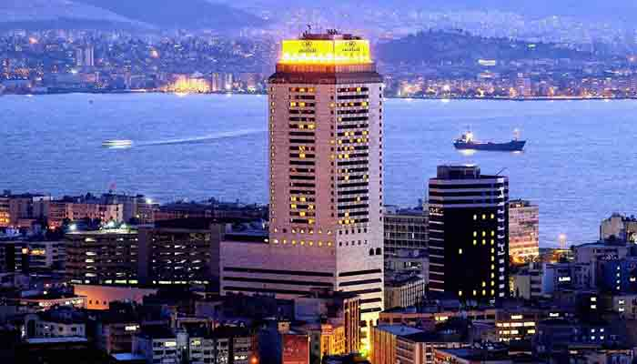 Hilton depremzedelere açılıyor