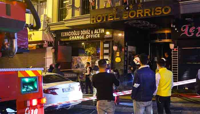 İstanbul'daki 9 katlı otelde yangın paniği