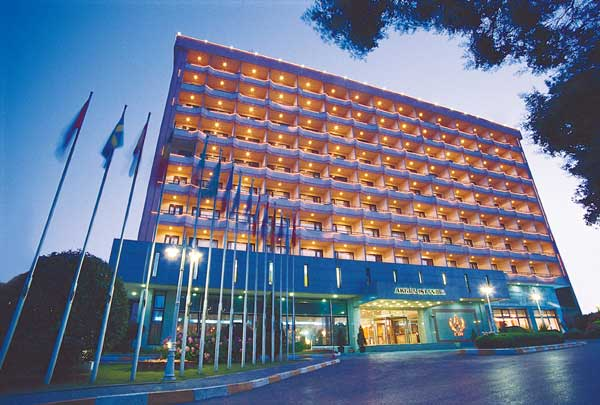 Vedat Akgün 5 yılda 250 milyon dolar yatıracak, 10 yılda 10 otel açacak