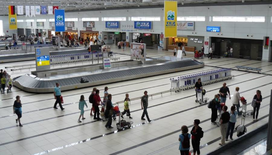 Yılın ilk yarısında havalimanlarını kaç yolcu kullandı?