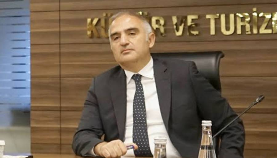Mehmet Nuri Ersoy’un turizm geliri hedefi Orta Vadeli Planda aşağıya çekildi