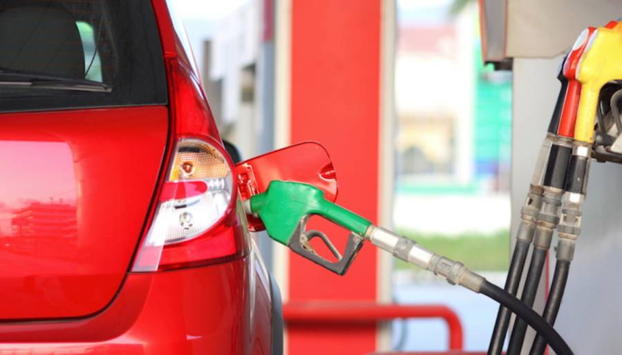 Benzine zam üstüne zam!