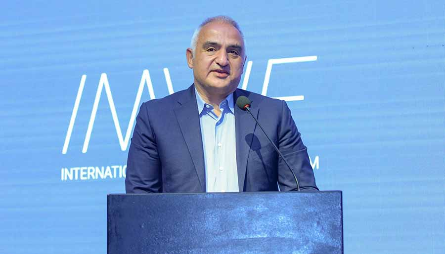 Mehmet Nuri Ersoy: Günlük en az 500 -600 dolar harcama yapıyorlar