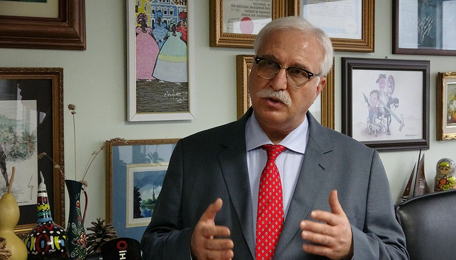 Profesör Tevfik Özlü’den aşı uyarısı
