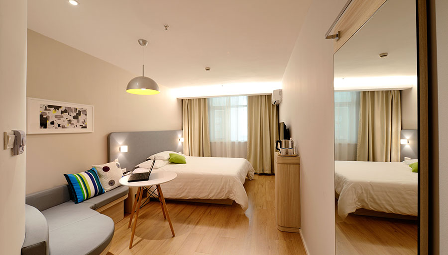 Antalya’da kiralık otelin demirbaşları çalındı