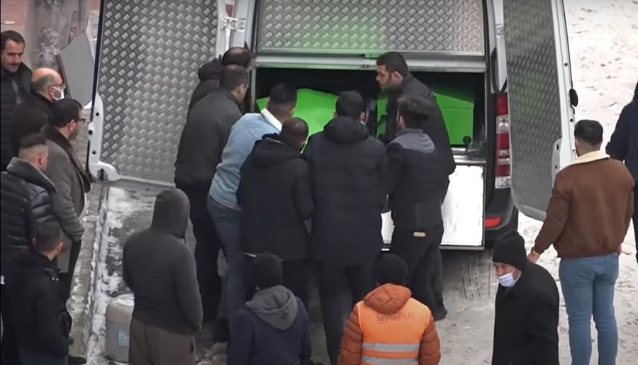 2 genç kaldıkları otel odasında ölü bulundu