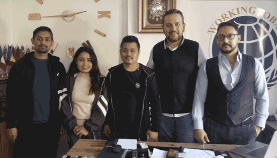 Oteller düşük maliyetten dolayı Nepalli işçiye yöneldi