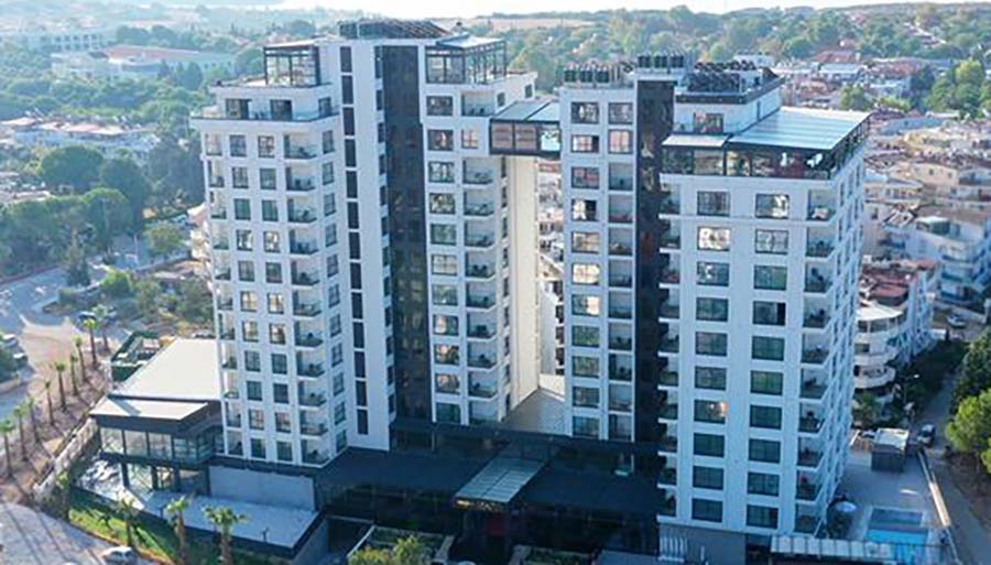 Didim’de 5 yıldızlı otelin kaçak bölümleri yıkılıyor