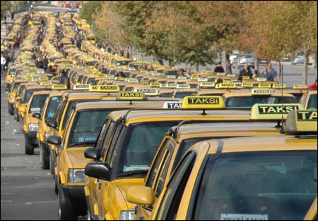 Çırağan Kempinski Otel durağına 5 bin TL maaşla taksici aranıyor