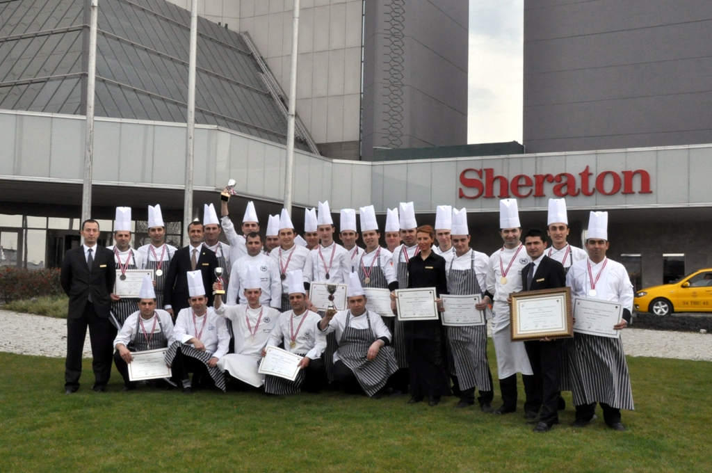 Ataköy Otelcilik mutfak ekibinden 45 madalyalık büyük başarı