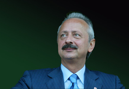 Turizmci Haluk Ulusoy ve oğlu ölümden döndü 