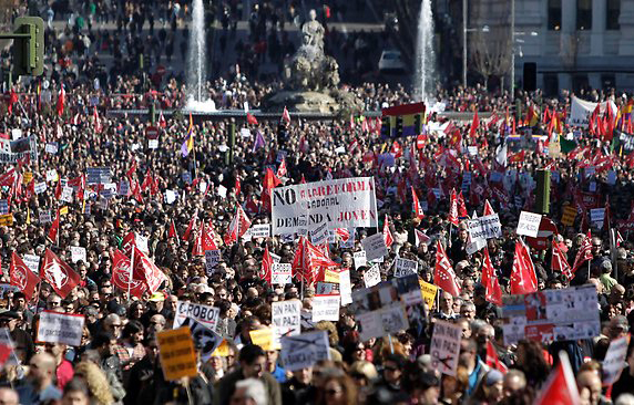 İngiltere Yunanistan’a seyahat uyarısı yaptı, acenteler ayağa kalktı