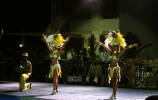 Club Nena 18 yaşında