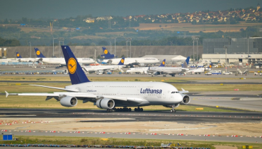 Lufthansa ilk çeyrekte zararını azalttı, yıl hedefini korudu