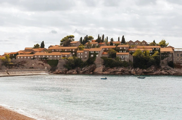 Karadağ, Türk vatandaşlarına vizesiz seyahati yeniden başlattı