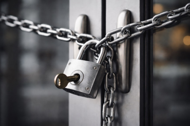 Aralarında lüks otelin de bulunduğu 3 işletmeye 1 ay kapatma kararı