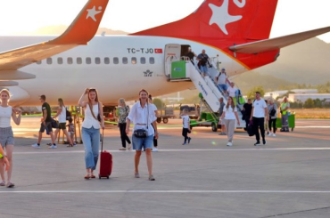 Slovakya’dan Alanya’ya charter uçuşlar başladı