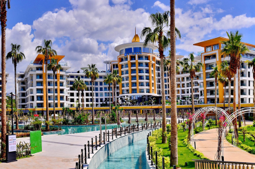 Wyndham Alanya misafirlerini ağırlamaya başladı