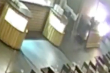 Kartalkaya’daki otel yangınının çıkış anı kamerada