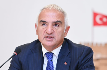 Bakan Ersoy: Antalya’ya gelen turist sayısında Temmuz ayı rekoru kırıldı
