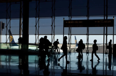 AB vatandaşlara çağrı yaptı Daha az seyahat edin